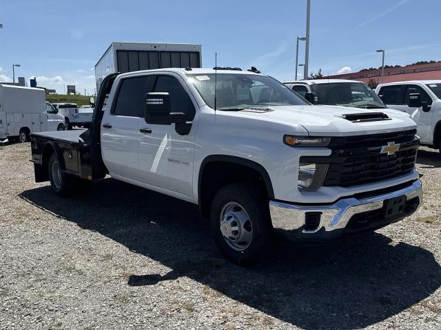 2026 Chevrolet Silverado 3500 HD Chassis Cab 4WD Crew Cab 177" WB, 60" CA Work Truck