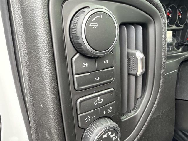 2026 Chevrolet Silverado 3500 HD Chassis Cab 4WD Crew Cab 177" WB, 60" CA Work Truck