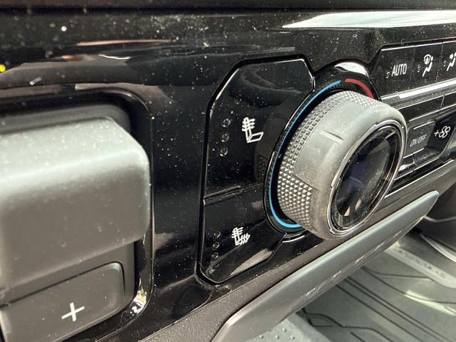 2026 Chevrolet Silverado 3500 HD Chassis Cab 4WD Crew Cab 177" WB, 60" CA LT