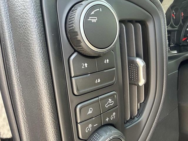 2026 Chevrolet Silverado 2500 HD Crew Cab Standard Box 4-Wheel Drive Custom