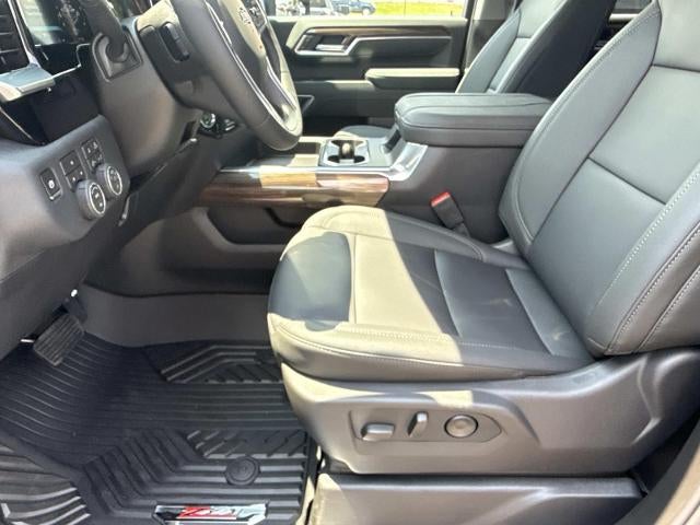 2026 Chevrolet Silverado 2500 HD Crew Cab Standard Box 4-Wheel Drive LT