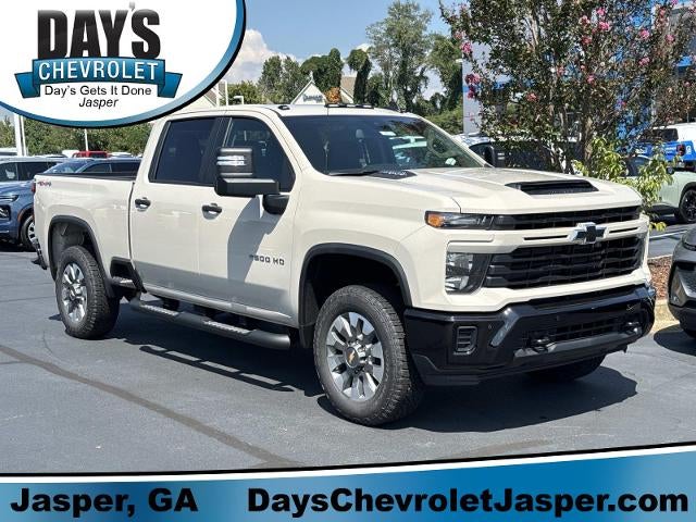 2026 Chevrolet Silverado 2500 HD Crew Cab Standard Box 4-Wheel Drive Custom