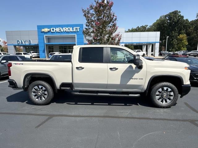 2026 Chevrolet Silverado 2500 HD Crew Cab Standard Box 4-Wheel Drive Custom