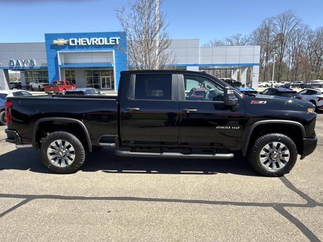 2026 Chevrolet Silverado 2500 HD Crew Cab Standard Box 4-Wheel Drive Custom