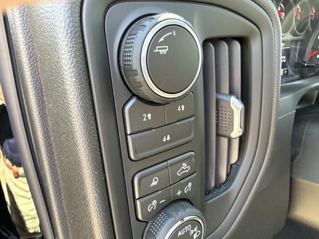 2026 Chevrolet Silverado 2500 HD Crew Cab Standard Box 4-Wheel Drive Custom