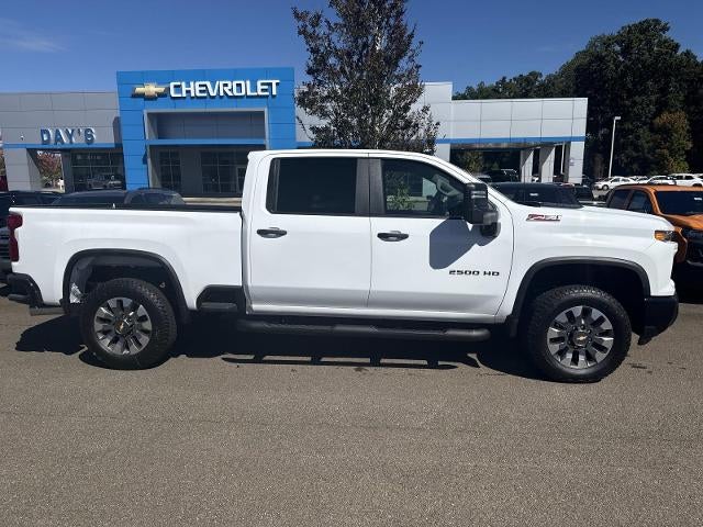 2026 Chevrolet Silverado 2500 HD Crew Cab Standard Box 4-Wheel Drive Custom