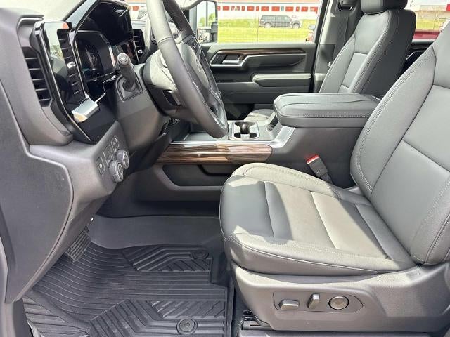 2026 Chevrolet Silverado 2500 HD Crew Cab Standard Box 4-Wheel Drive LT