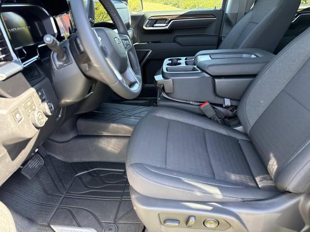 2026 Chevrolet Silverado 1500 Crew Cab Short Box 4-Wheel Drive RST
