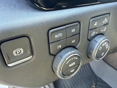 2025 Chevrolet Silverado 1500 Crew Cab Short Box 4-Wheel Drive LT 1LT