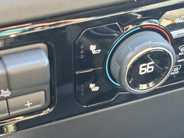 2025 Chevrolet Silverado 1500 Crew Cab Short Box 4-Wheel Drive LT 1LT