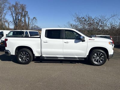 2025 Chevrolet Silverado 1500 Crew Cab Short Box 4-Wheel Drive LT 1LT