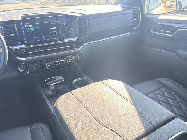 2025 Chevrolet Silverado 1500 Crew Cab Short Box 4-Wheel Drive LT 1LT