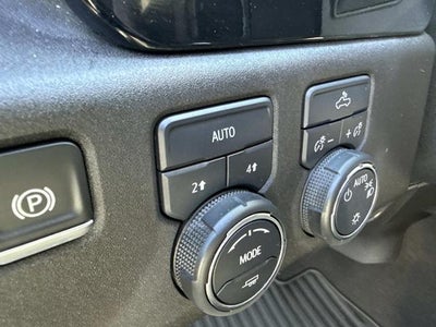 2025 Chevrolet Silverado 1500 Crew Cab Short Box 4-Wheel Drive LT 1LT