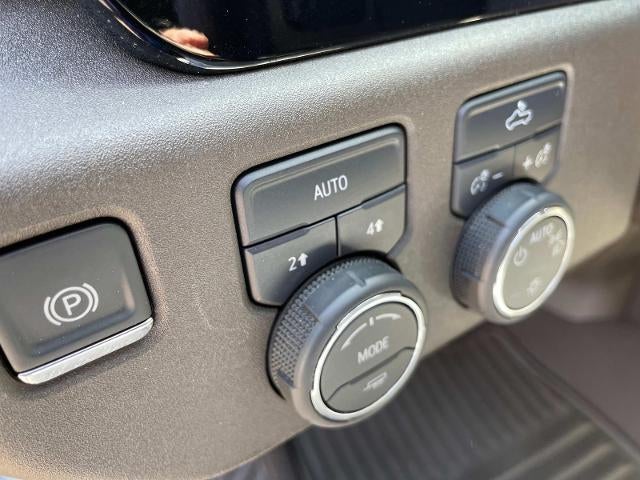 2025 Chevrolet Silverado 1500 Crew Cab Short Box 4-Wheel Drive LT 1LT