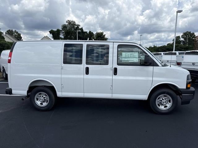 2026 Chevrolet Express Cargo 2500 Regular Wheelbase Rear-Wheel Drive