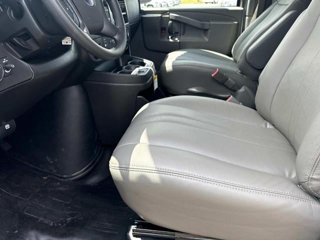 2025 Chevrolet Express Cargo 2500 2500 Regular Wheelbase Rear-Wheel Drive