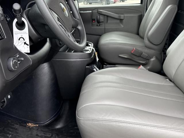 2025 Chevrolet Express Cargo 2500 2500 Regular Wheelbase Rear-Wheel Drive