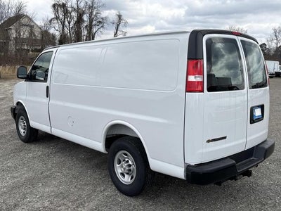 2025 Chevrolet Express Cargo 2500 2500 Regular Wheelbase Rear-Wheel Drive