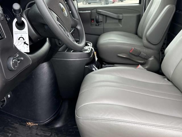 2025 Chevrolet Express Cargo 2500 2500 Regular Wheelbase Rear-Wheel Drive