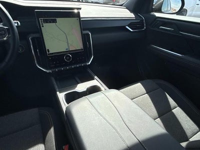 2025 GMC Acadia FWD Elevation