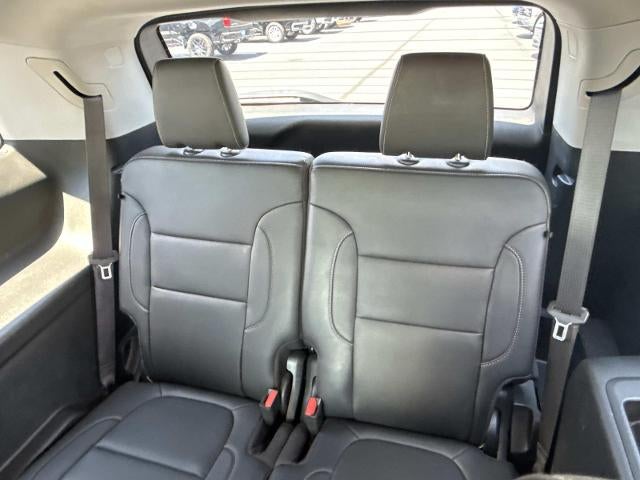 2023 GMC Acadia FWD SLT