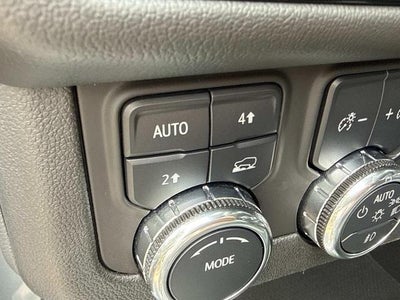 2025 GMC Yukon 4WD 4dr Denali