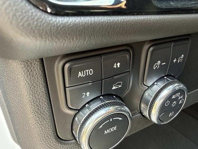 2025 GMC Yukon 4WD 4dr Denali