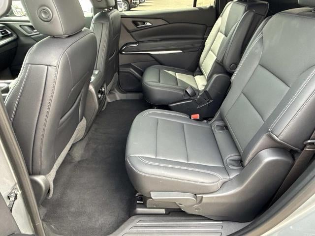 2025 Chevrolet Traverse LT w/1LT