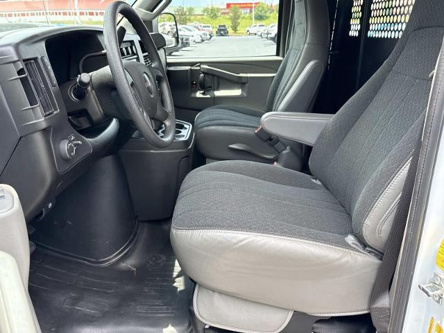 2024 GMC Savana Cargo 2500 2500 Regular Wheelbase Rear-Wheel Drive