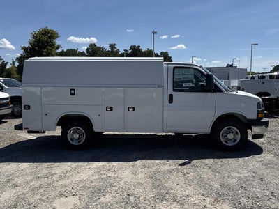 2026 Chevrolet Express Cutaway 3500 3500 Van 139"