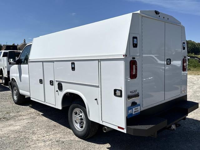 2026 Chevrolet Express Cutaway 3500 3500 Van 139"
