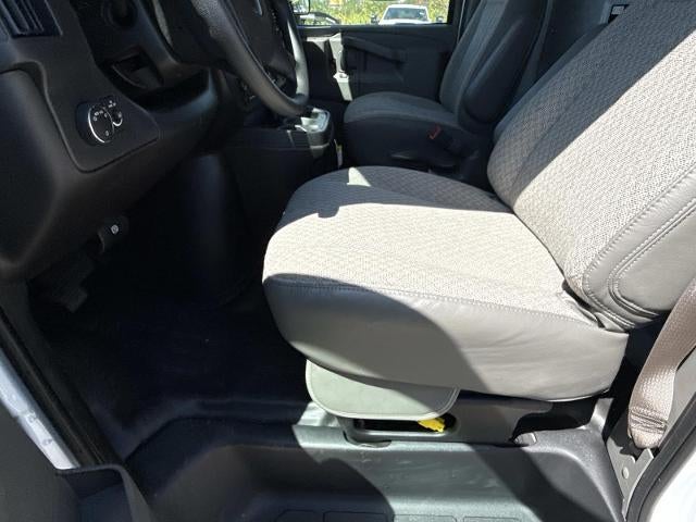 2026 Chevrolet Express Cutaway 3500 3500 Van 139"