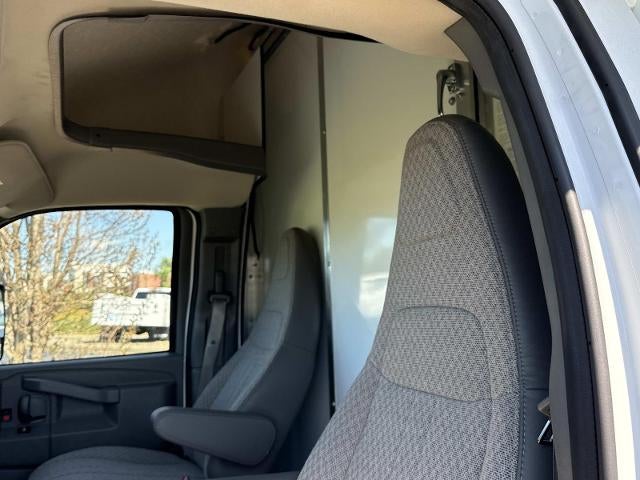 2026 Chevrolet Express Cutaway 4500 4500 Van 159"