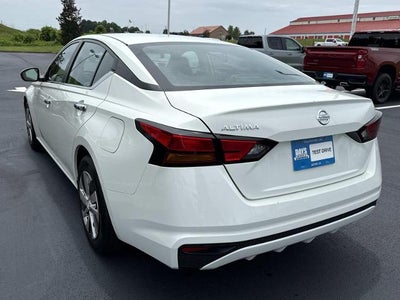 2022 Nissan Altima 2.5 S Sedan