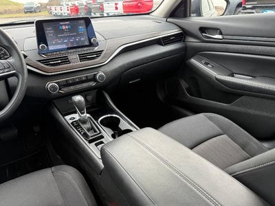 2024 Nissan Altima 2.5 SV AWD Sedan