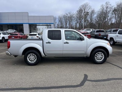 2015 Nissan Frontier 4WD Crew Cab SWB Auto SV