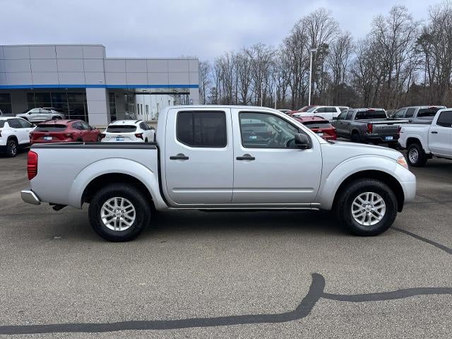 2015 Nissan Frontier 4WD Crew Cab SWB Auto SV