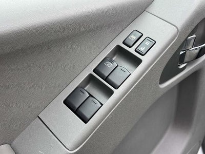 2015 Nissan Frontier 4WD Crew Cab SWB Auto SV