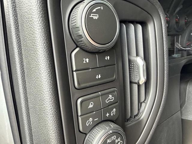 2026 Chevrolet Silverado 2500 HD Crew Cab Standard Box 4-Wheel Drive Custom
