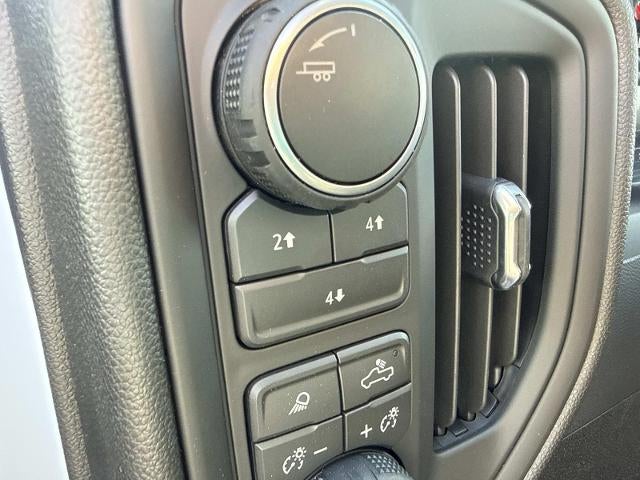 2026 Chevrolet Silverado 2500 HD Crew Cab Standard Box 4-Wheel Drive Custom