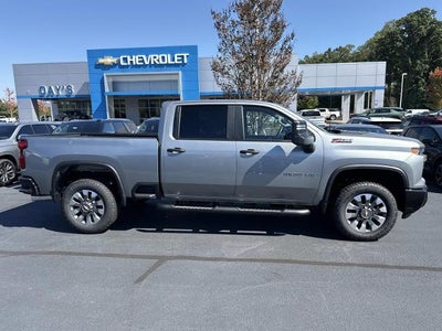 2026 Chevrolet Silverado 2500 HD Crew Cab Standard Box 4-Wheel Drive Custom