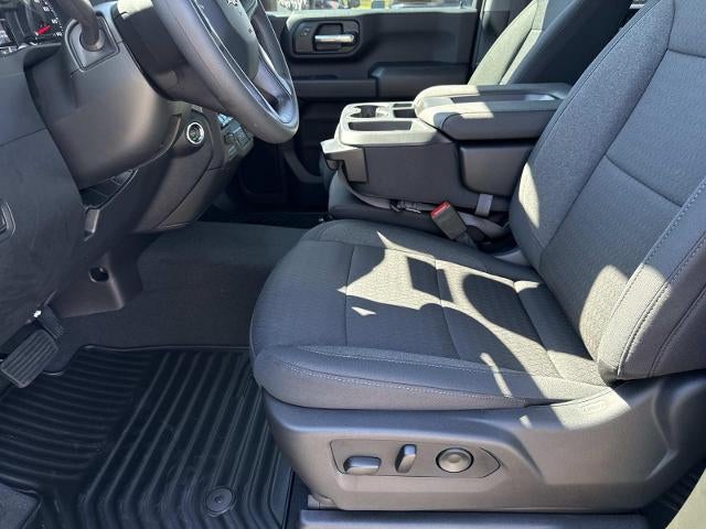 2026 Chevrolet Silverado 2500 HD Crew Cab Standard Box 4-Wheel Drive Custom