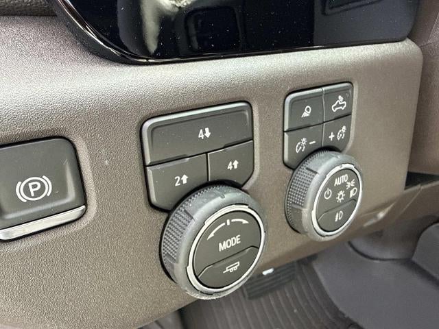 2026 Chevrolet Silverado 2500 HD Crew Cab Standard Box 4-Wheel Drive LT