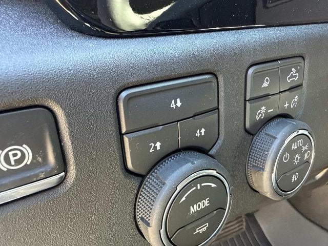 2026 Chevrolet Silverado 2500 HD Crew Cab Standard Box 4-Wheel Drive LT