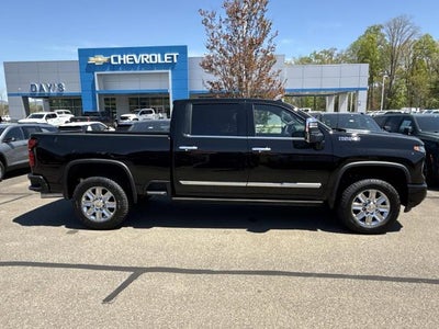 2026 Chevrolet Silverado 2500 HD Crew Cab Standard Box 4-Wheel Drive High Country