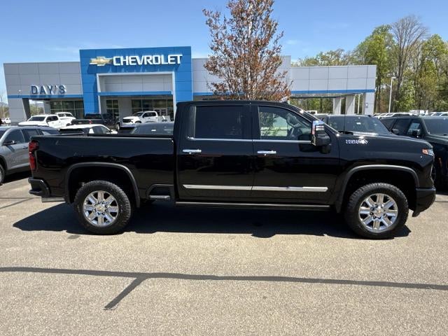 2026 Chevrolet Silverado 2500 HD Crew Cab Standard Box 4-Wheel Drive High Country