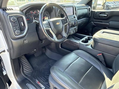 2022 Chevrolet Silverado 3500 HD Crew Cab Standard Box 4-Wheel Drive LTZ