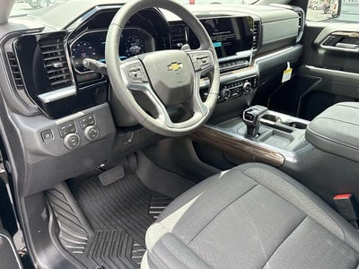 2026 Chevrolet Silverado 1500 Crew Cab Short Box 4-Wheel Drive LT 1LT