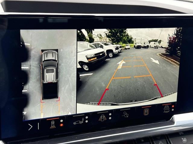 2025 Chevrolet Silverado 1500 Crew Cab Short Box 4-Wheel Drive RST