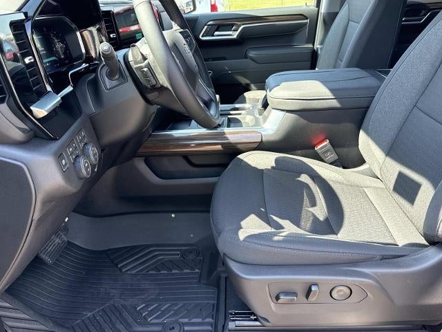 2026 Chevrolet Silverado 1500 Crew Cab Short Box 4-Wheel Drive RST